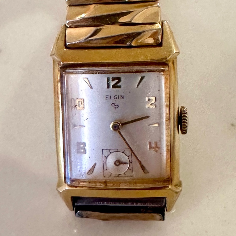 Vintage Elgin Mechanical 10K RGP Bezel working watch.